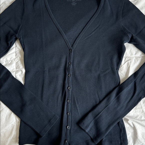 Brandy Melville Navy Paige Top - Picture 3 of 5